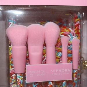 Museum of Ice Cream x Sephora Sprinkle Brush Set